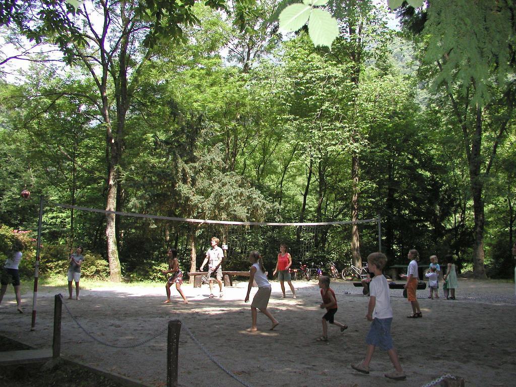 Camping & Resort Valle Romantica Канобио Екстериор снимка